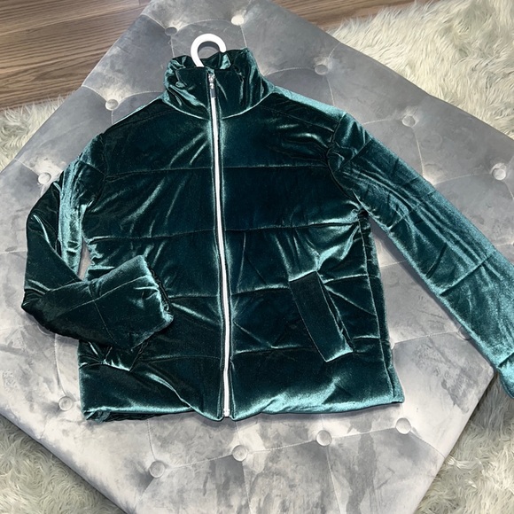 Velvet coat - Picture 3 of 5